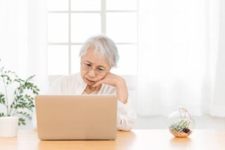 損害賠償債務を相続放棄する場合の判断基準や注意点とは_サムネイル